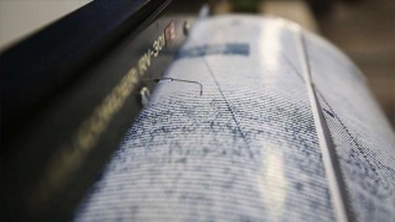 Afganistan'ın kuzeydoğusunda 5,4 büyüklüğünde deprem