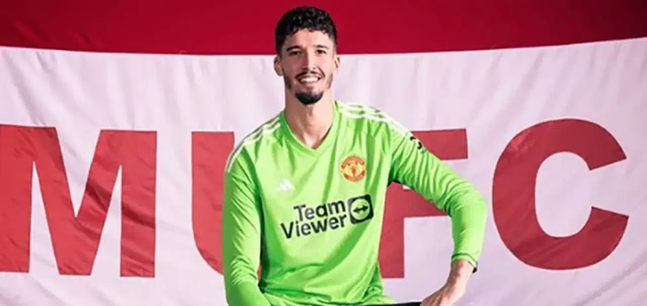 Altay Bayındır Manchester United'da