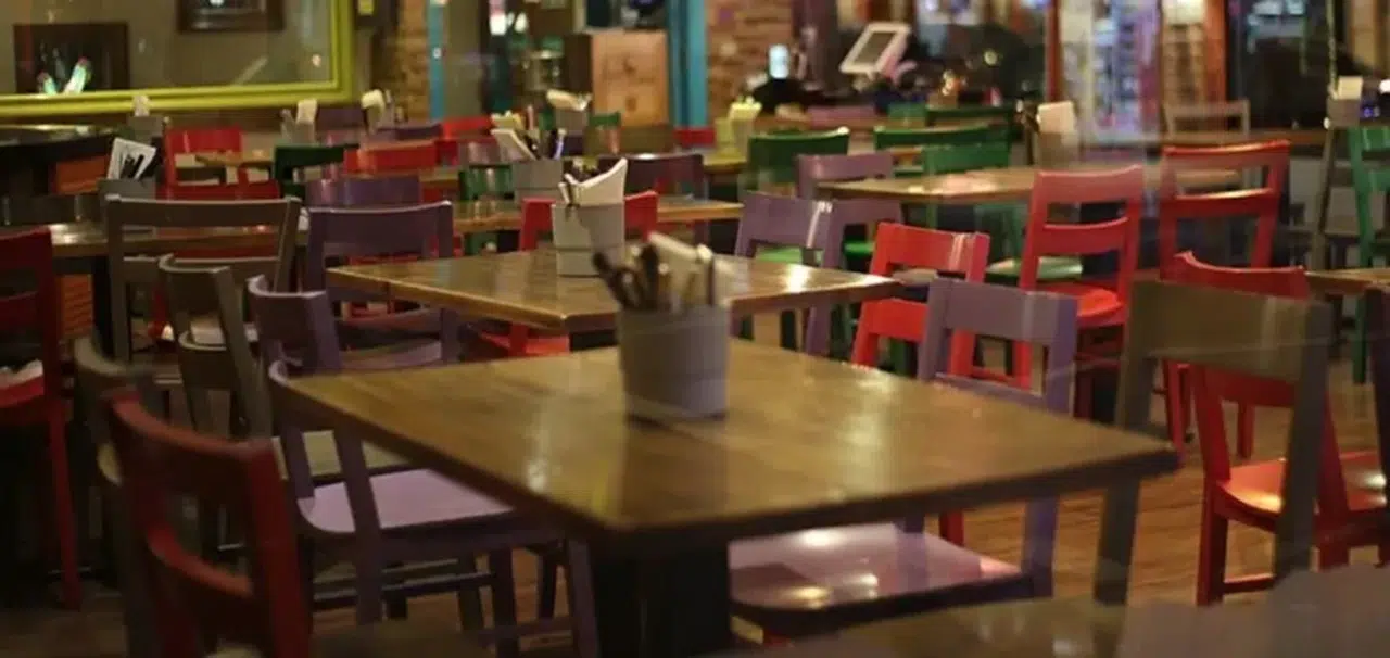 Lokanta, restoran ve kafelerde fiyat listeleri giriş kapısında yer alacak