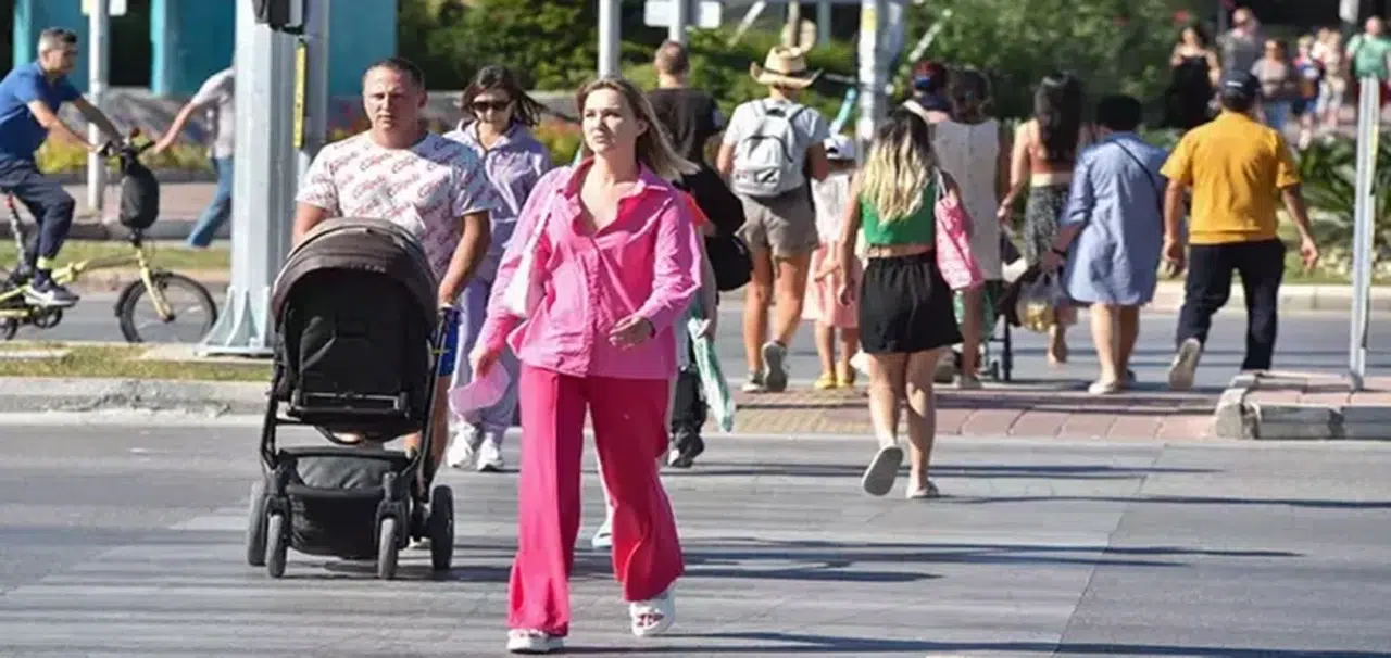 Ruslar Antalya'dan kaçıyor, kiralar yüzde 15 geriledi