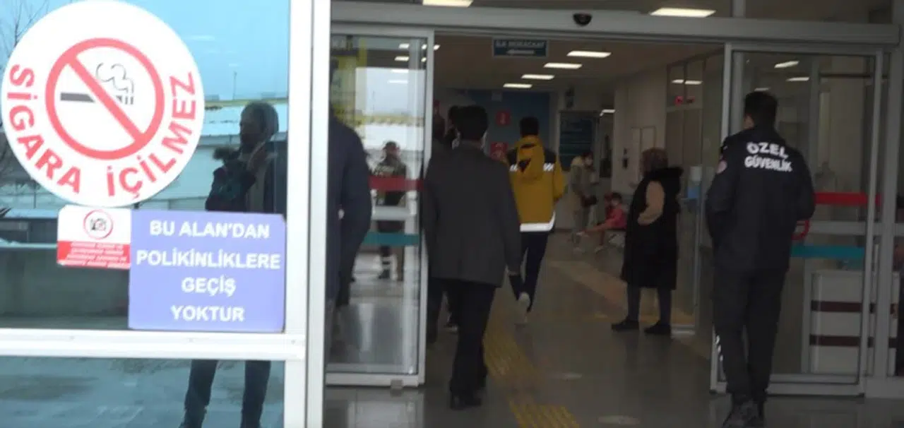 Mahkum yatağını ateşe verdi, zehirlenenler oldu!