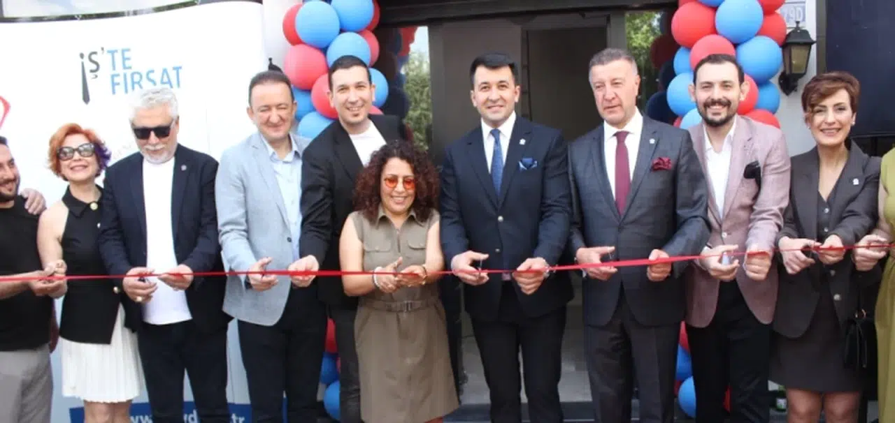Konya’da genç girişimcilere yeni yuva: CHP heyeti açılışta