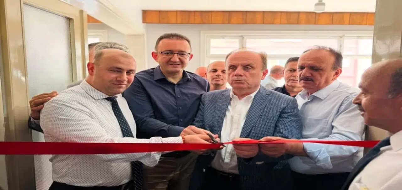 CHP Konya Vekilden  destek: Protokol bu açılışta buluştu!