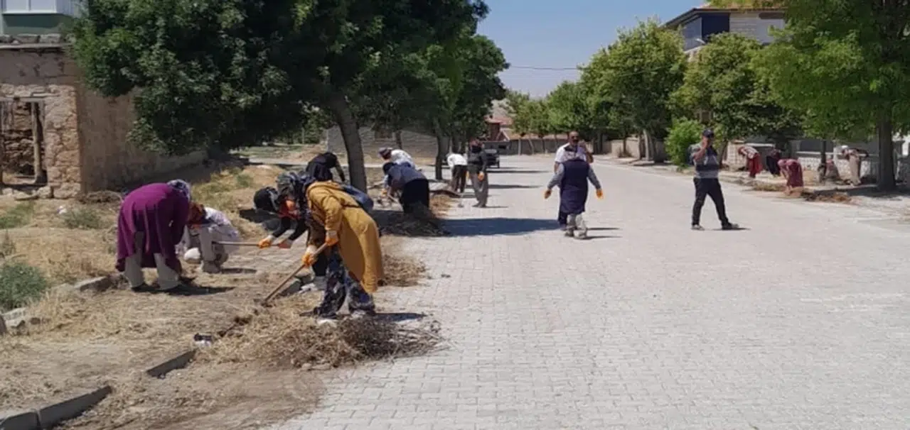 Konya Belediyesi geniş çaplı temizlik atağı başlattı!