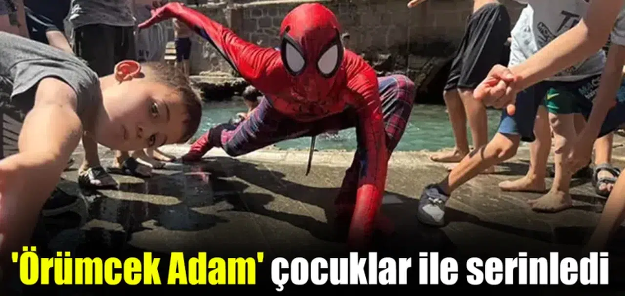 'Örümcek Adam' çocuklar ile serinledi