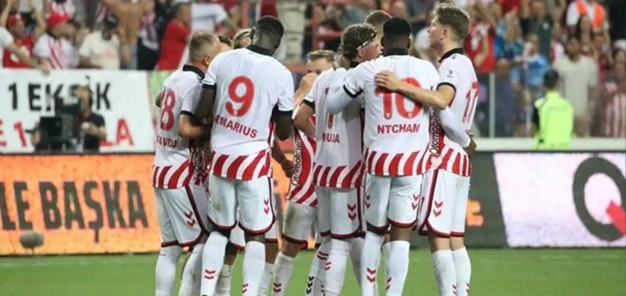 Samsunspor, Süper Lig'de yarın Kocaelispor'a konuk olacak