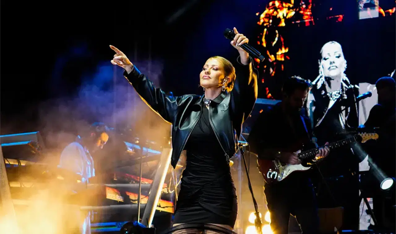 Ennfest Alışveriş Festivali, Derya Uluğ'la coşkulu bir finale imza attı