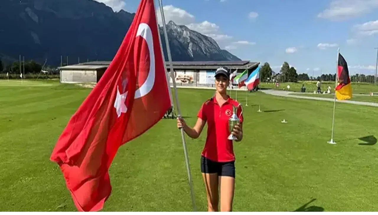 Milli golfçü Deniz Sapmaz, şampiyon oldu.