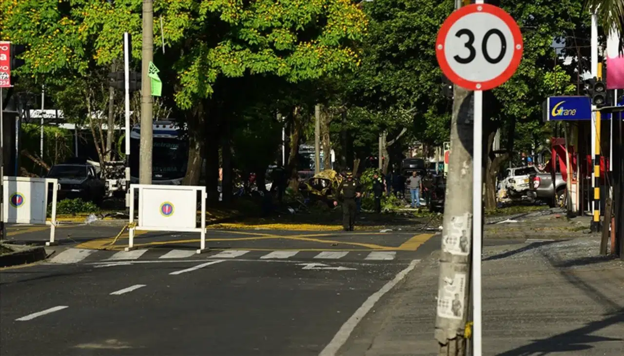 Kolombiya'da askeri hava üssü yakınlarında bombalı saldırı