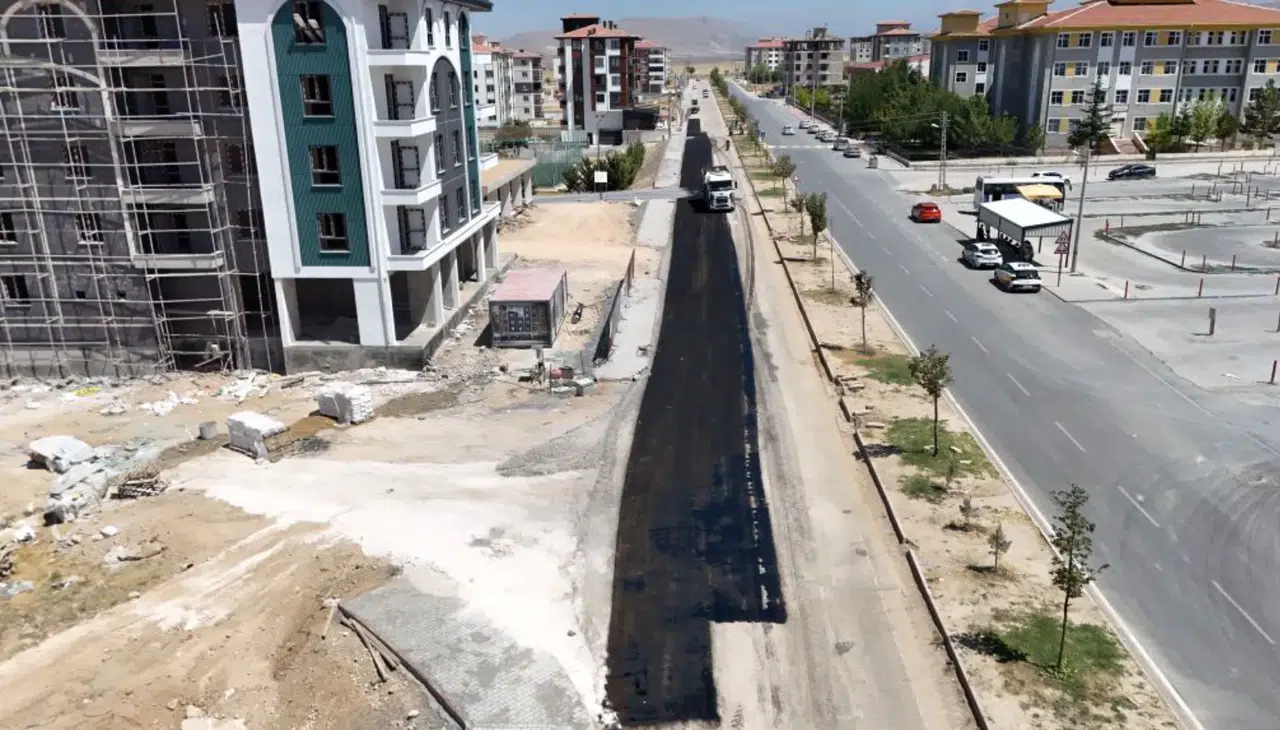 Ereğli Belediyesi Toros Mahallesi’nde Soğuk Asfalt Çalışması Gerçekleştirdi
