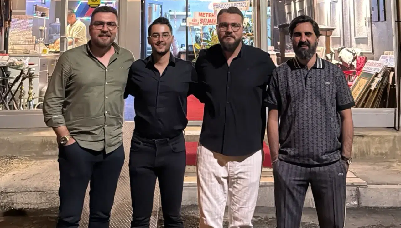ÜNLÜOĞLU GALERİ HİZMETE GİRDİ