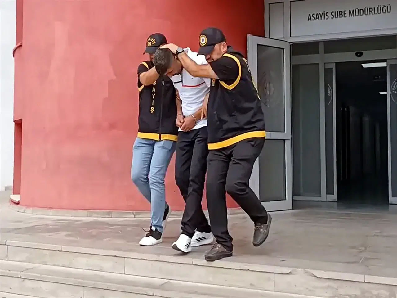 Açık cezaevinden kaçan hükümlü yakalandı