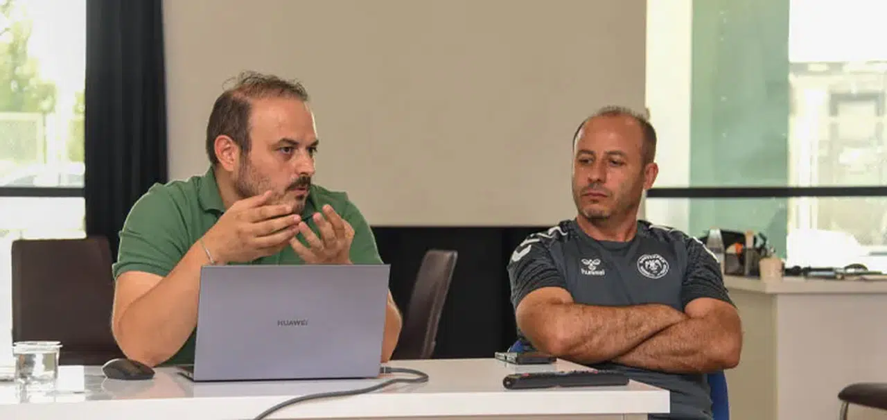 Konyaspor'dan Akademi antrenörlerine VOOR eğitimi
