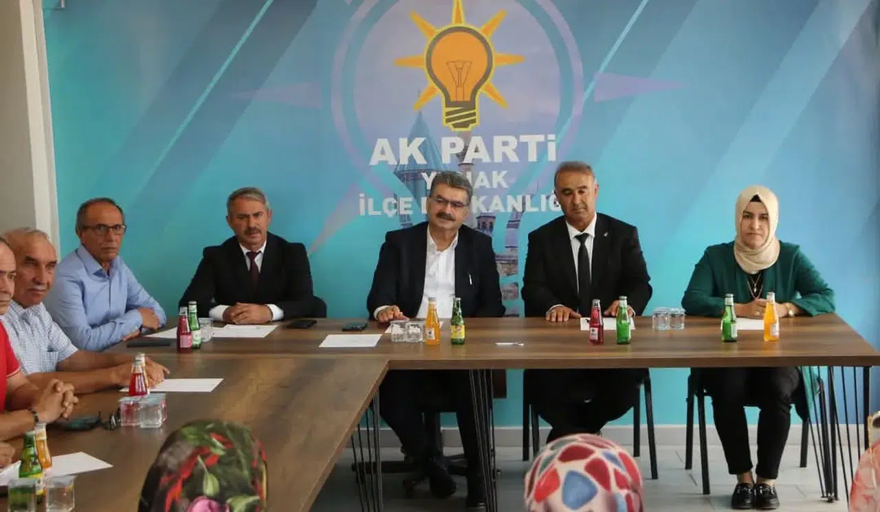 AK Partili Vekil sahada: Hayırlı olsun ziyaretleri sürüyor!