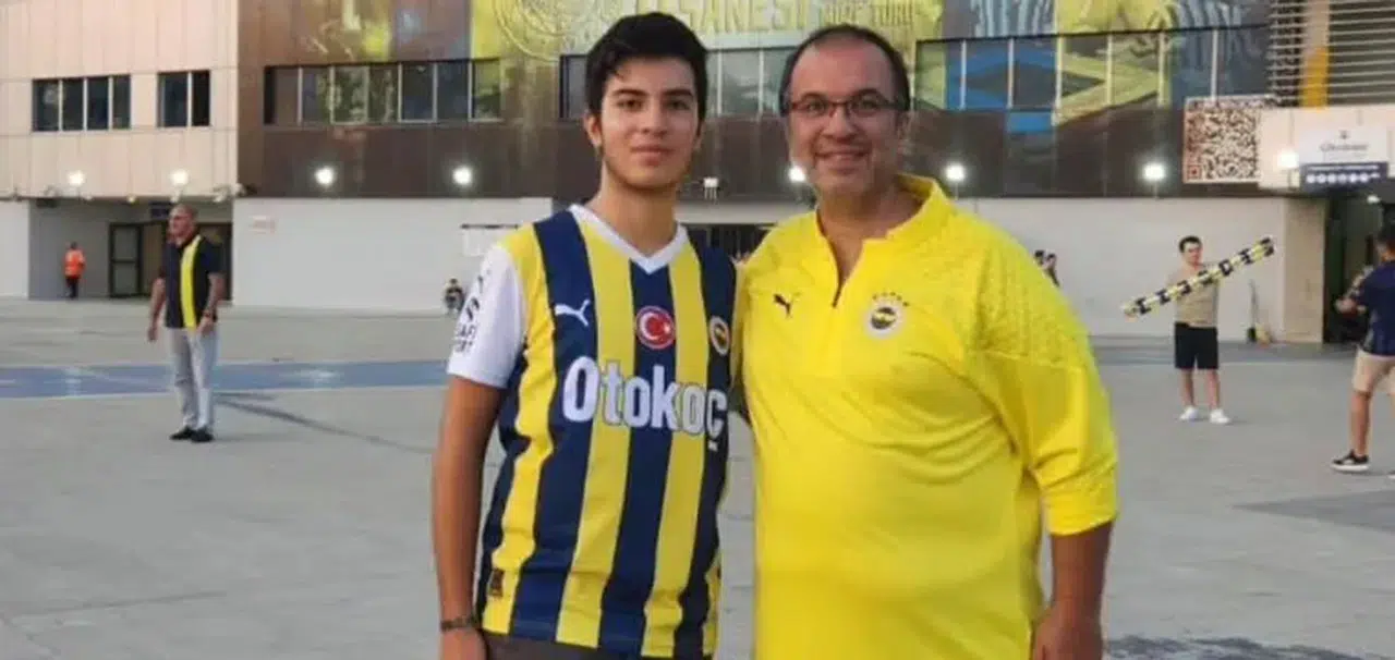 MIHOĞLUGİL AİLESİNİN SARI-LACİVERT AŞKI