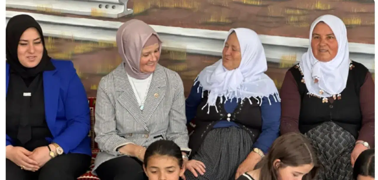 AK Partili Göka üreten kadınlarla buluştu
