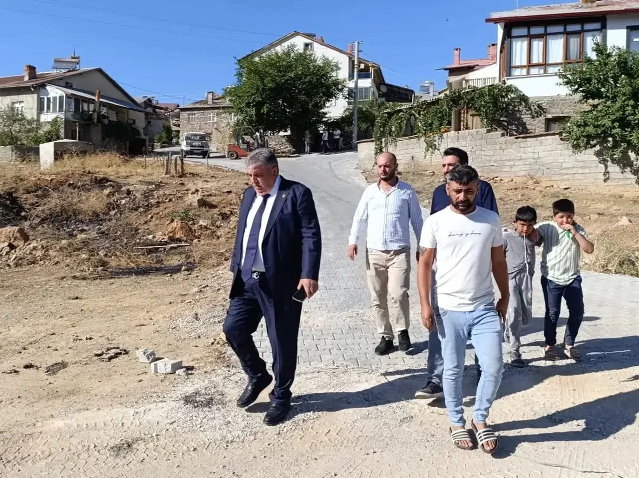 Konya'nın o mahallesinde dönüşüm başladı: Başkan yerinde inceledi!