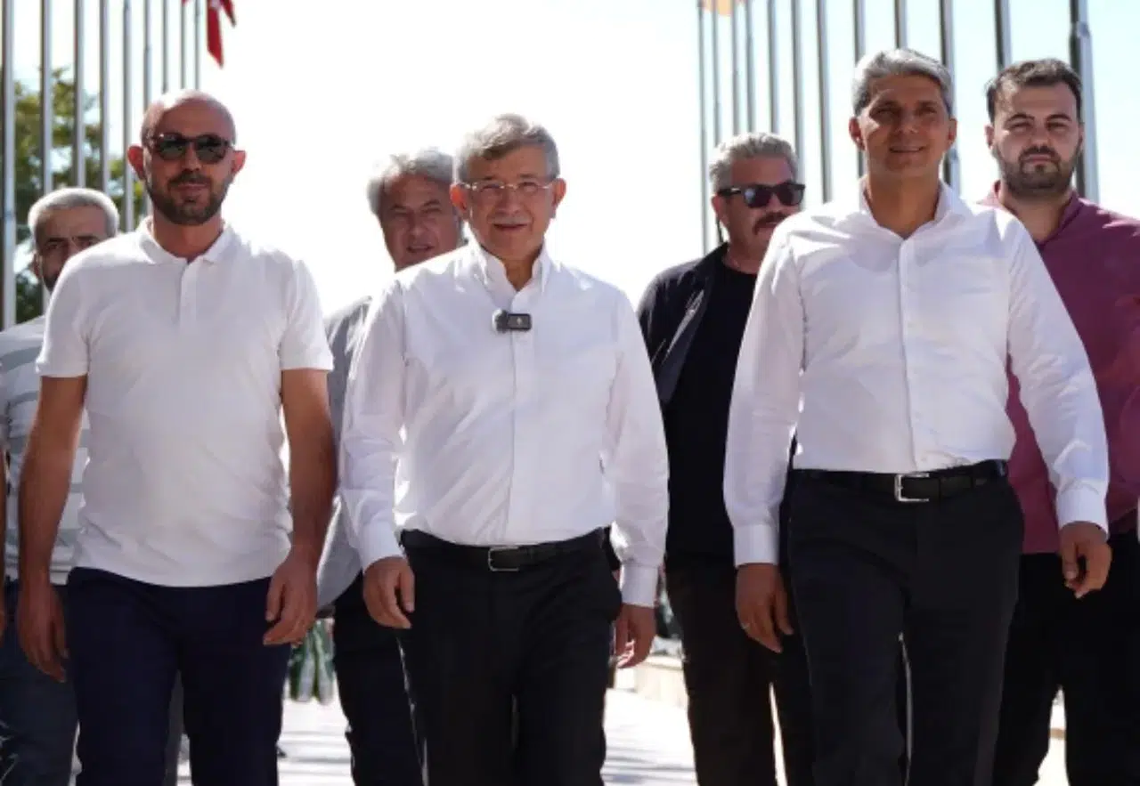 Gelecek Partisi Konya İl Başkanı bombaladı: Haysiyet vurgusu dikkat çekti!