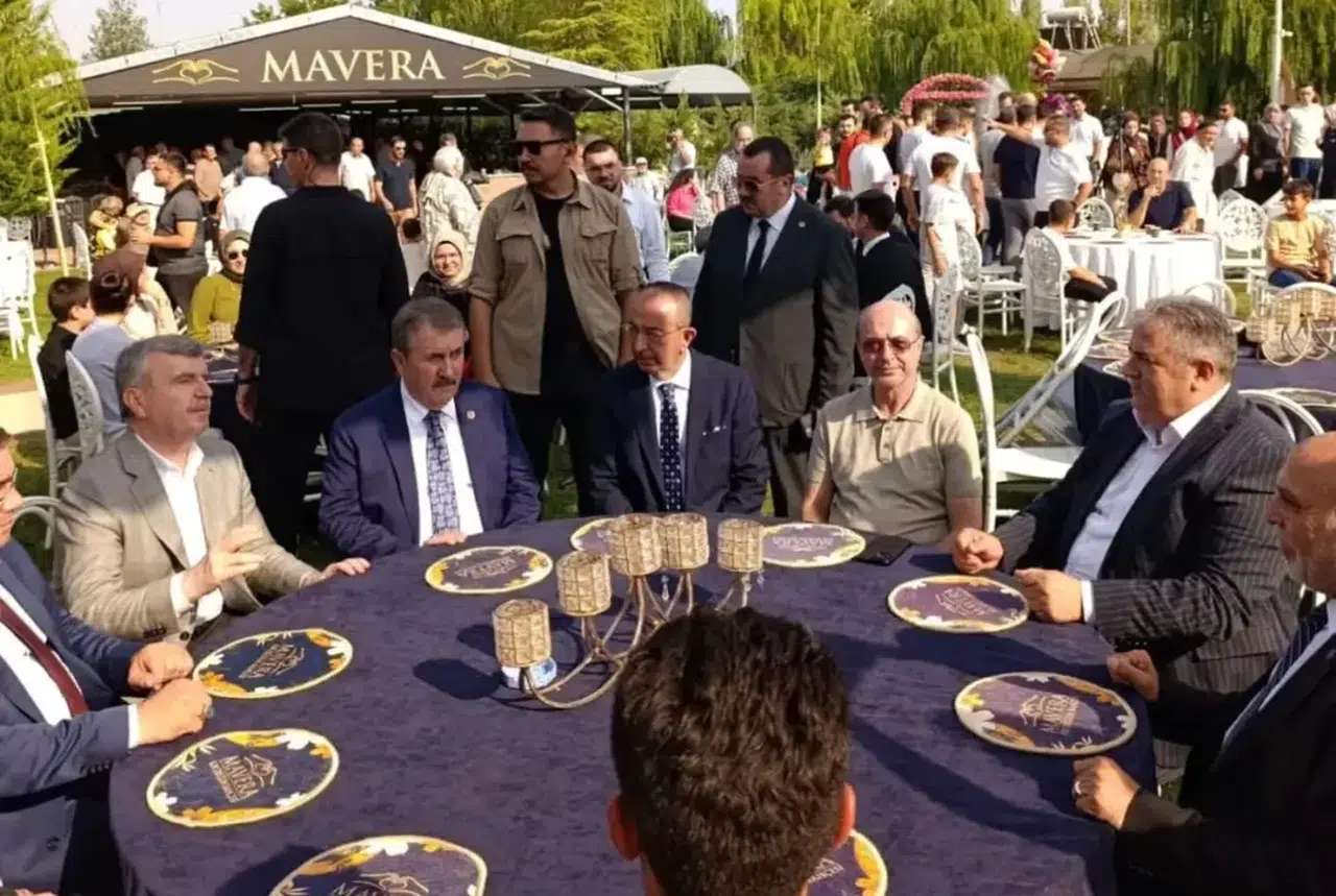 BBP Lideri Konya'da düğüne katıldı
