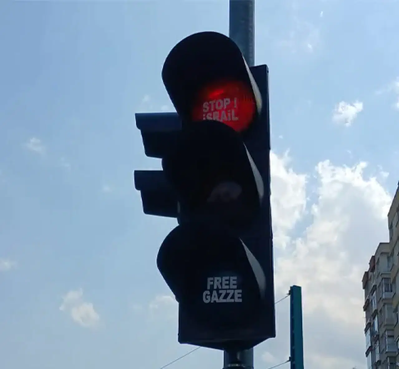 Konya'da İsrail trafik ışıklarıyla protesto edildi