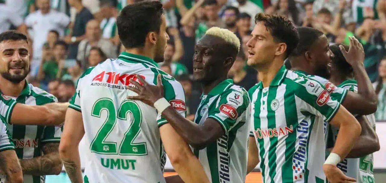 Konyaspor'lu oyuncular altın karmada