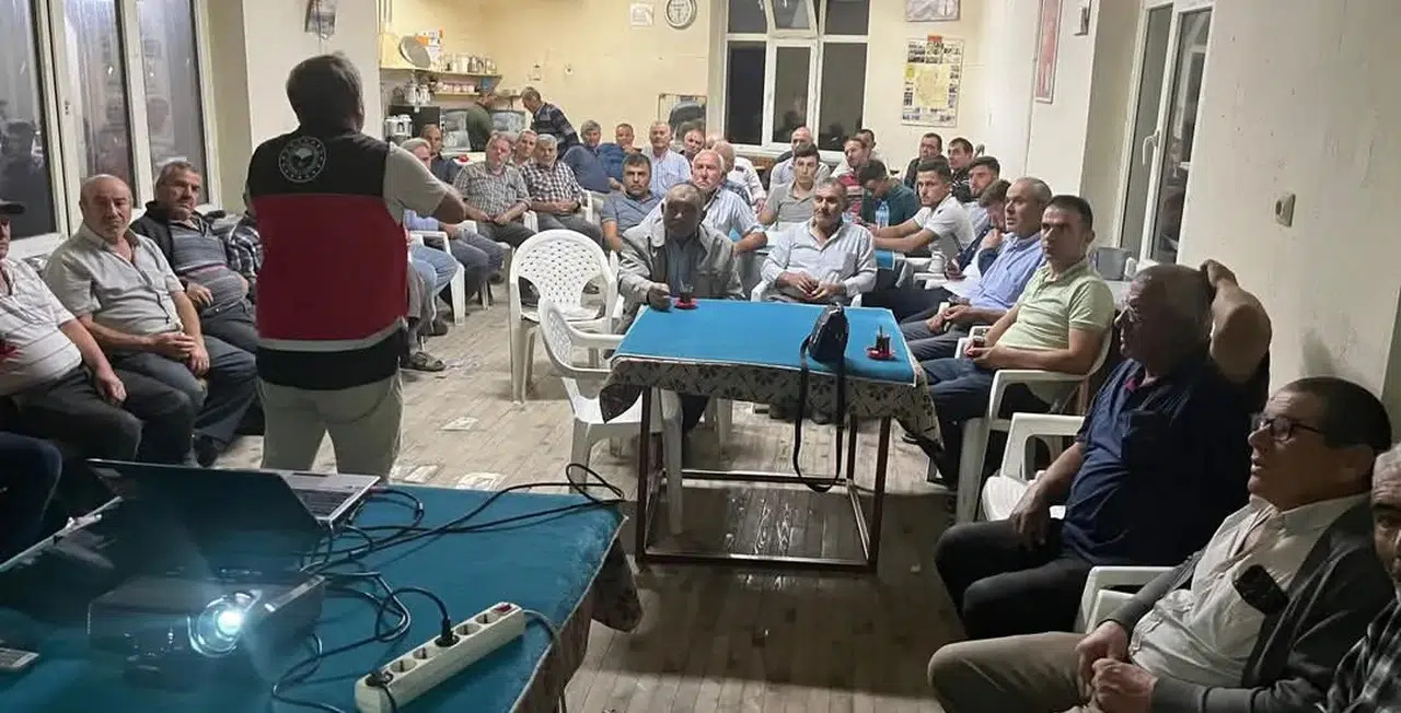 Konyalı çiftçiler eğitim toplantısında buluştu!