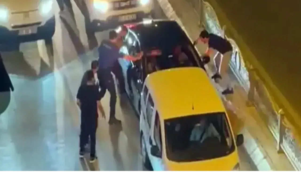 Otomobilde 6 kaçak göçmen yakalandı