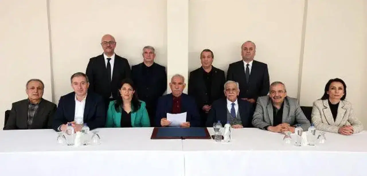 Gözler İmralı’da: DEM Parti heyeti Öcalan’la yeniden buluşuyor