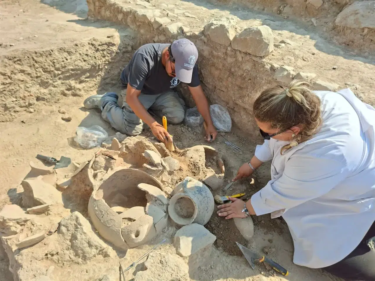 3 bin yıl öncesinden izler: Beçin’de kremasyon mezarlar keşfedildi