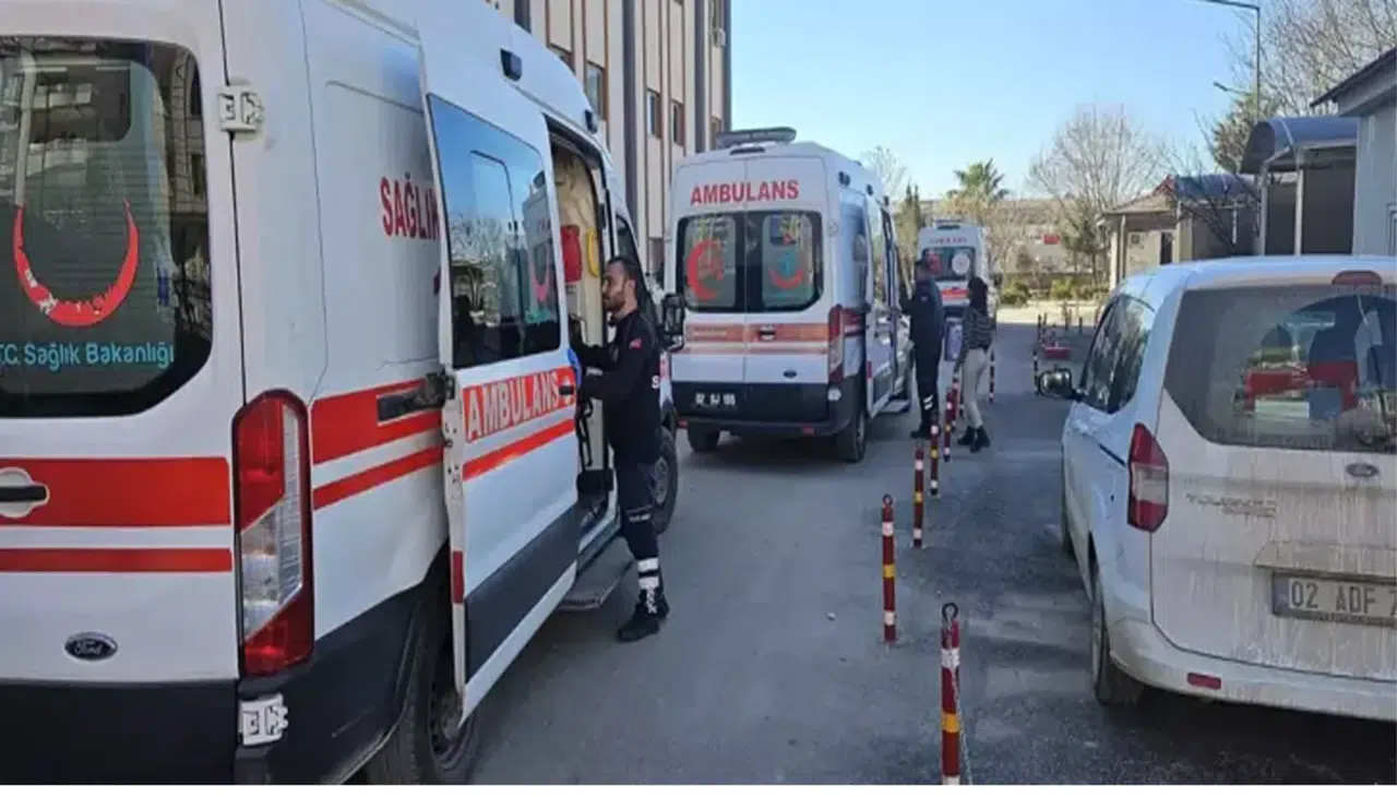 İhbara giden polis ekibi kaza yaptı