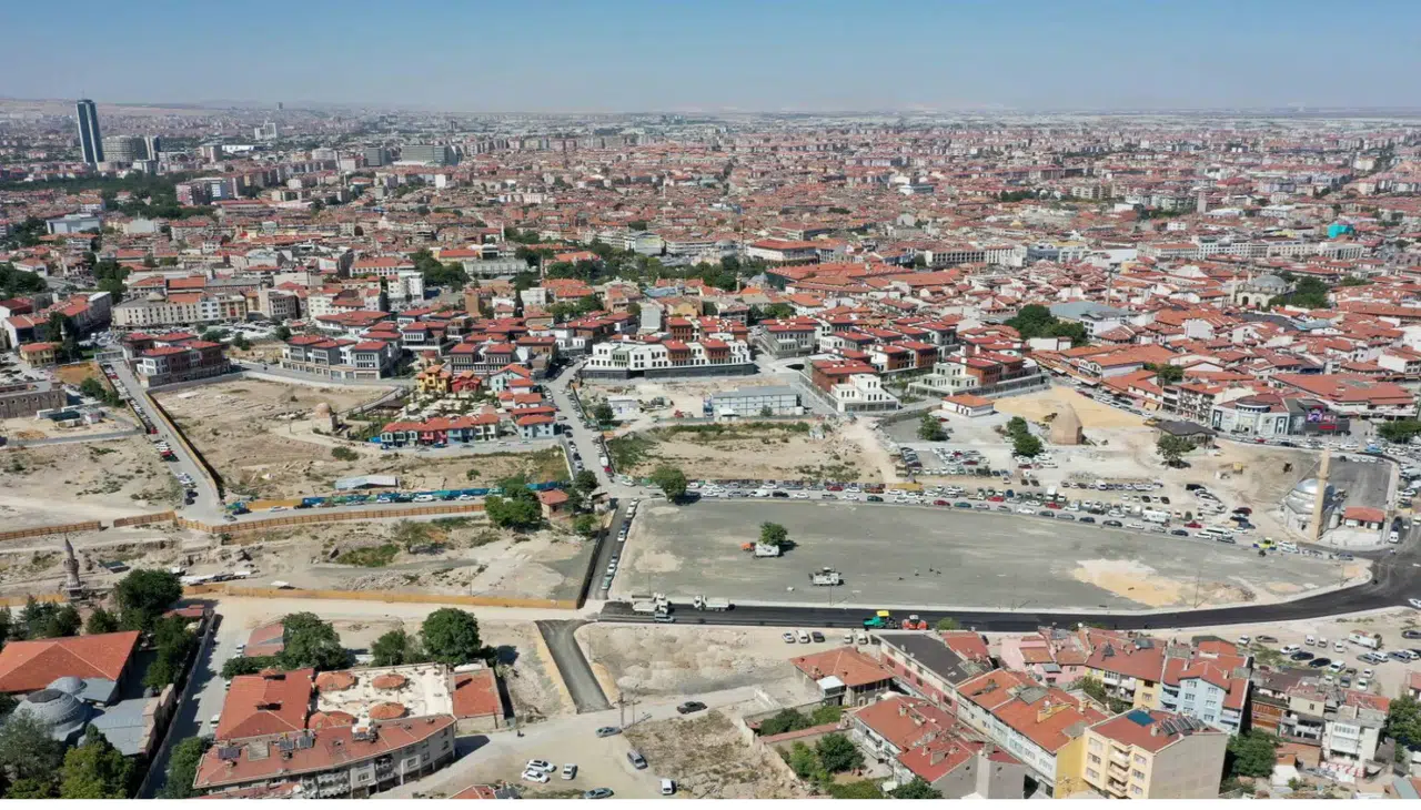 MERAM BELEDİYESİ’NDEN, LARENDE VE SURİÇİ İÇİN YOĞUN TEMPO