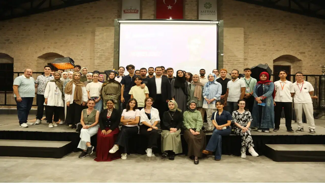 Meram Belediyesi Gençlik Meclisi'nin “Bi’ Meramımız Var! O da Gençlik” söyleşisi