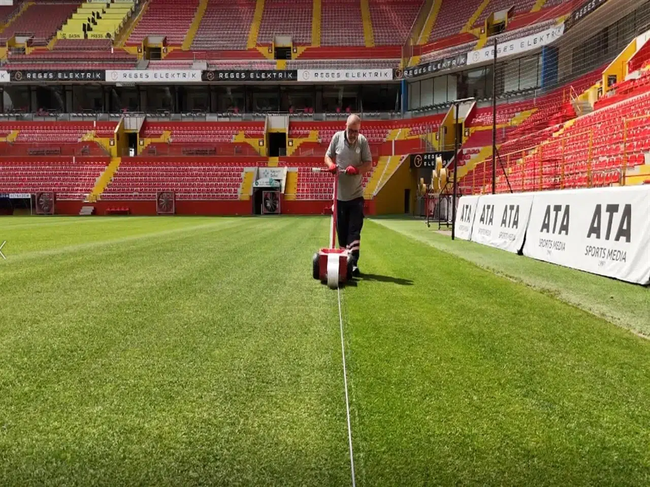 Kayserispor-Galatasaray maçı öncesi stadyumda son hazırlıklar tamamlandı