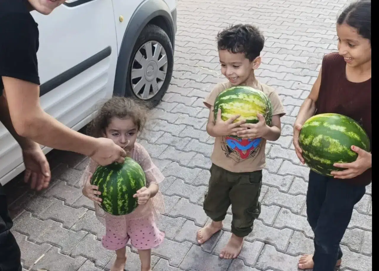 Konya’da dayanışma mesaisi: Tüm hanelere ulaşıyorlar!