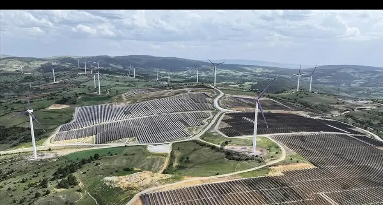 Türkiye’nin elektrik kurulu gücü 120 bin megavatı aştı