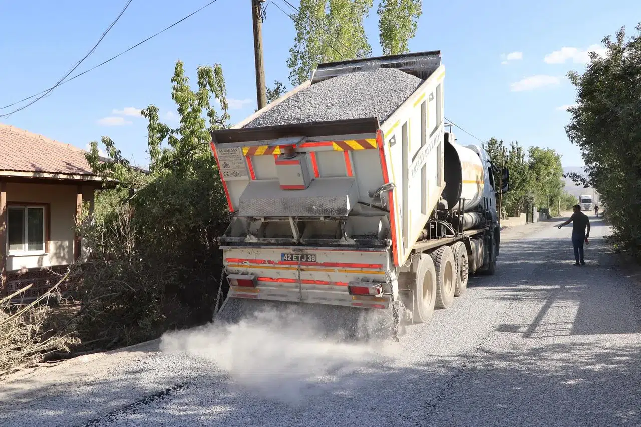 Konya'da güvenli ulaşım öncelik oldu: O mahallede çalışmalar başladı!