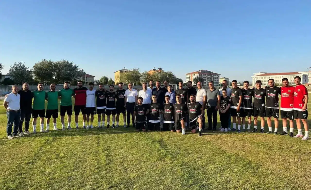Karapınar Belediyespor yeni sezona hazır!