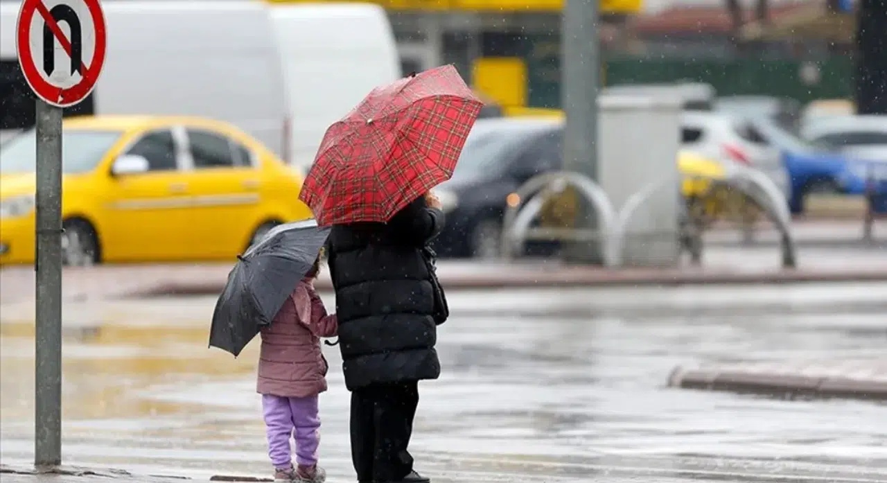 Konya'da gece yarısı yağış başlıyor: İşte ilk bölgeler