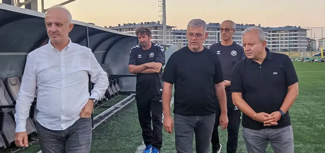 Başkan Atiker'den, Konyaspor Futbol Akademisi’ne ziyaret