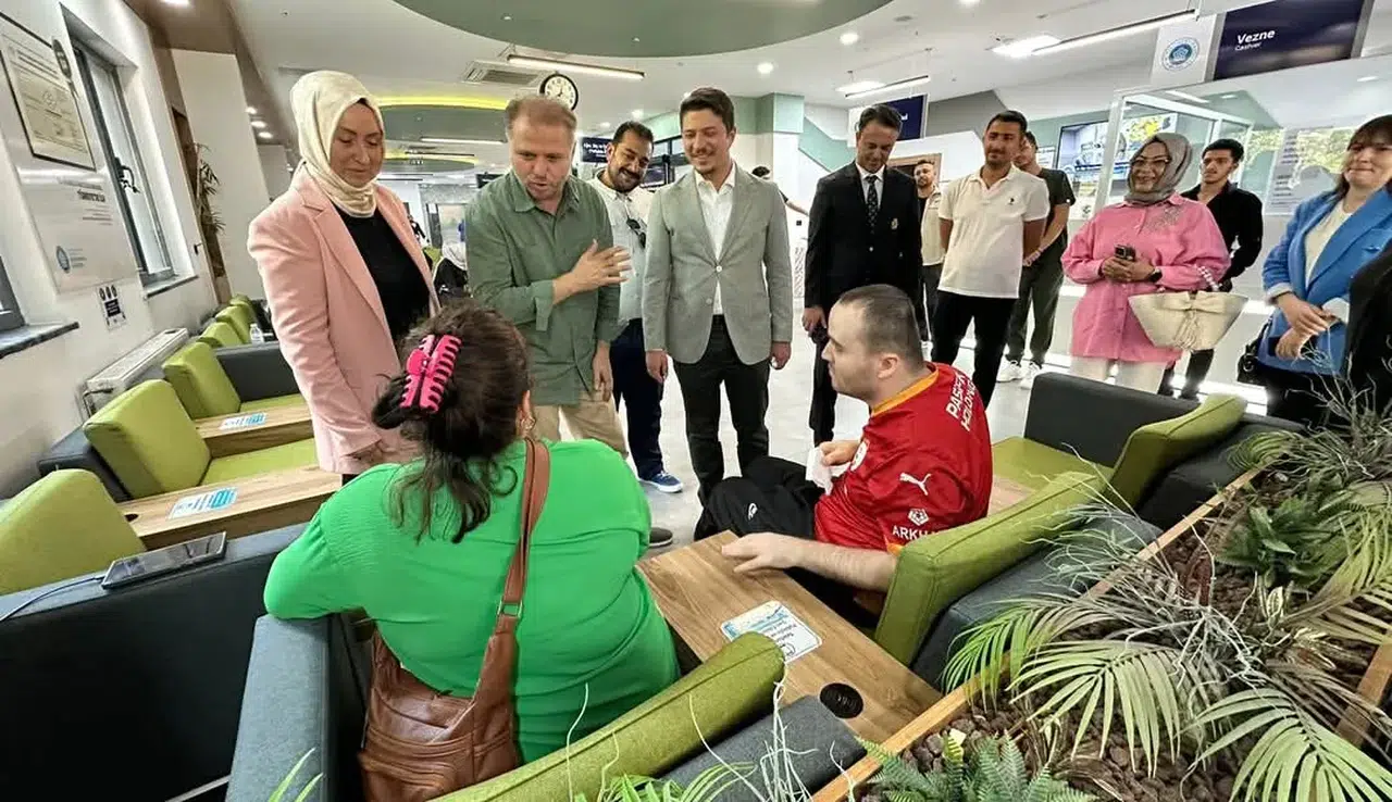 AK Parti Konya Milletvekili Özboyacı’dan sağlık emekçilerine moral