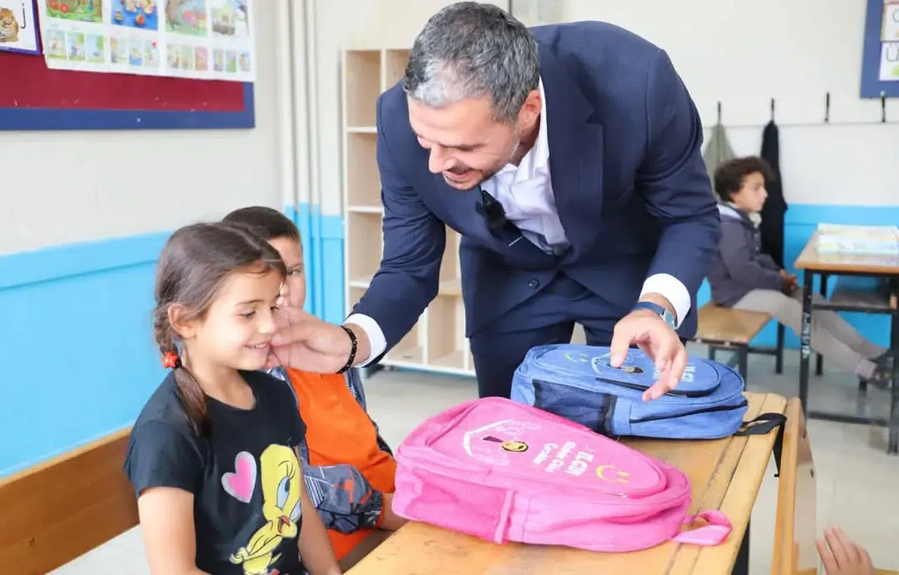 Konya'da öğrenciler çok şanslı: Eğitim seti hediye edildi!