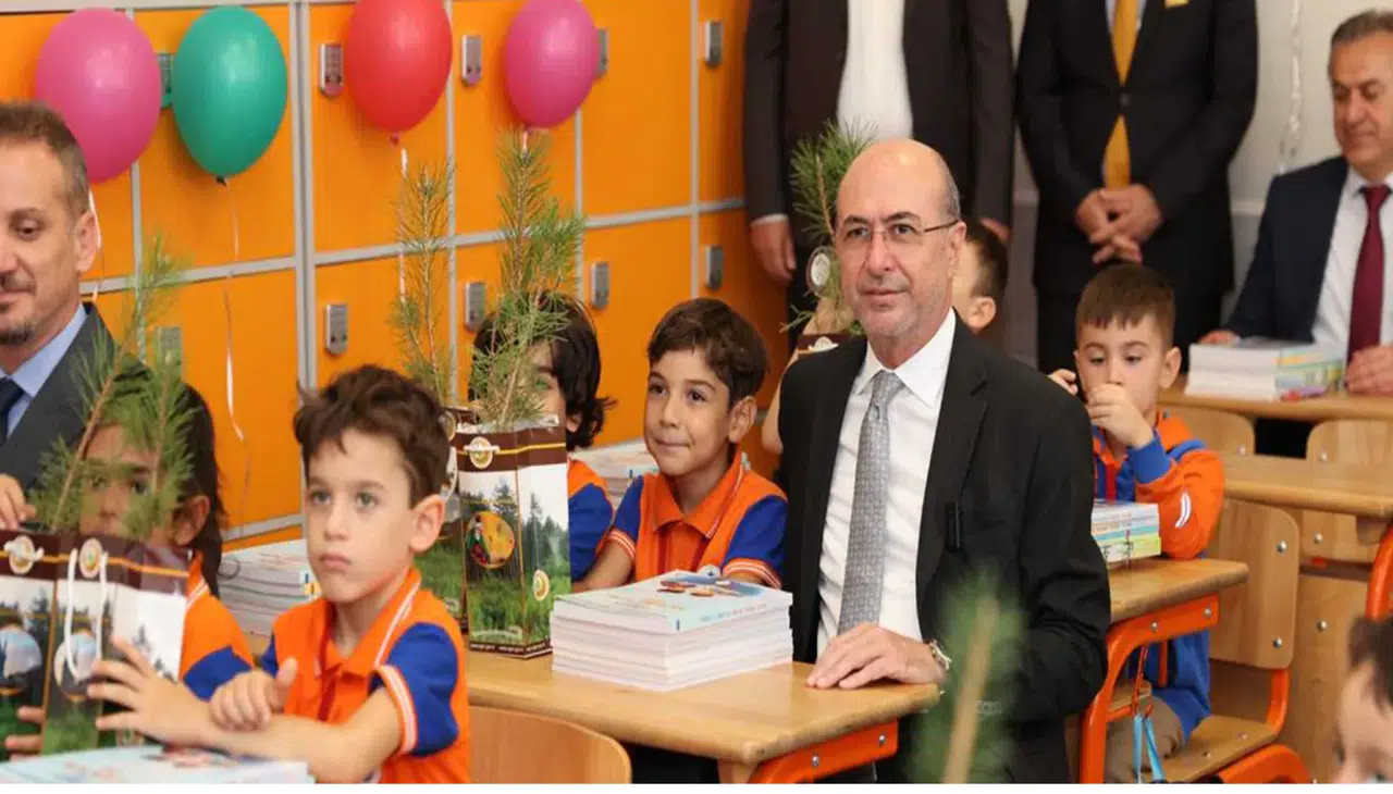 Başkan Pekyatırmacı Eğitim Yılının İlk Gününde Öğrencileri Ziyaret Etti