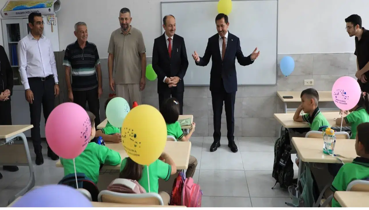 Başkan Kılca Yeni Dönemin İlk Gününde Öğrencilerin Heyecanına Ortak Oldu