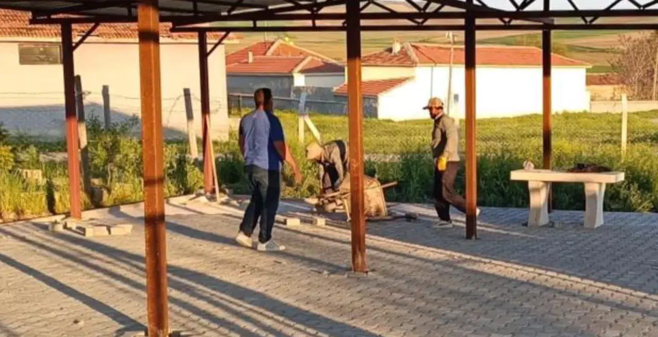 Konya'nın o bölgesinde hizmet atağı: Yol ve parke sorunları tek tek çözülüyor