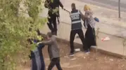 Adliye önünde tekmeli-yumruklu kavga