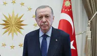 Erdoğan, 15 Temmuz şehidi Ömer Halisdemir'in kızı Elif Nur'u tebrik etti!