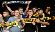 Kerem Aktürkoğlu, Fenerbahçe için İstanbul'a geldi
