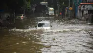 Hindistan'da şiddetli yağış ve fırtınada 28 kişi hayatını kaybetti