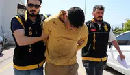 Polis memurunu tabancayla yaraladı