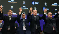 Rozetleri Cumhurbaşkanı Erdoğan taktı, tebrik mesajı Bakan Kurum’dan geldi!